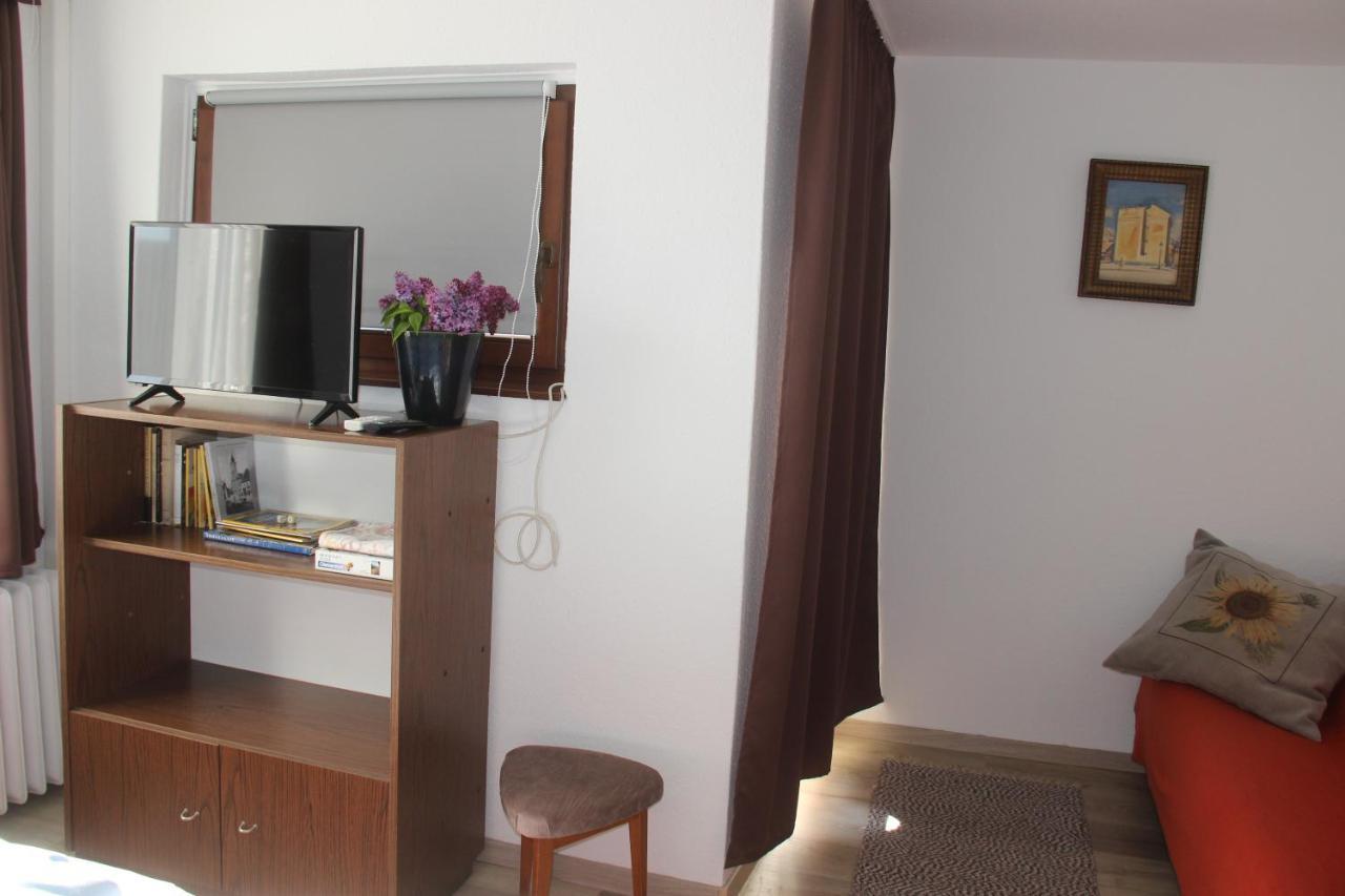 Erika Vendeghaz Hotel Szentendre Bagian luar foto