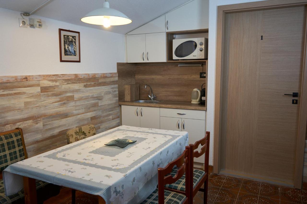 Erika Vendeghaz Hotel Szentendre Bagian luar foto