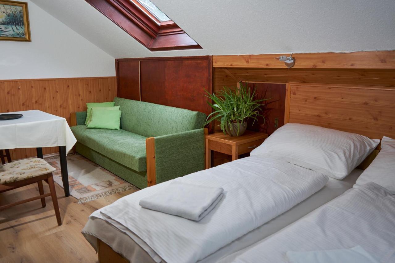 Erika Vendeghaz Hotel Szentendre Bagian luar foto