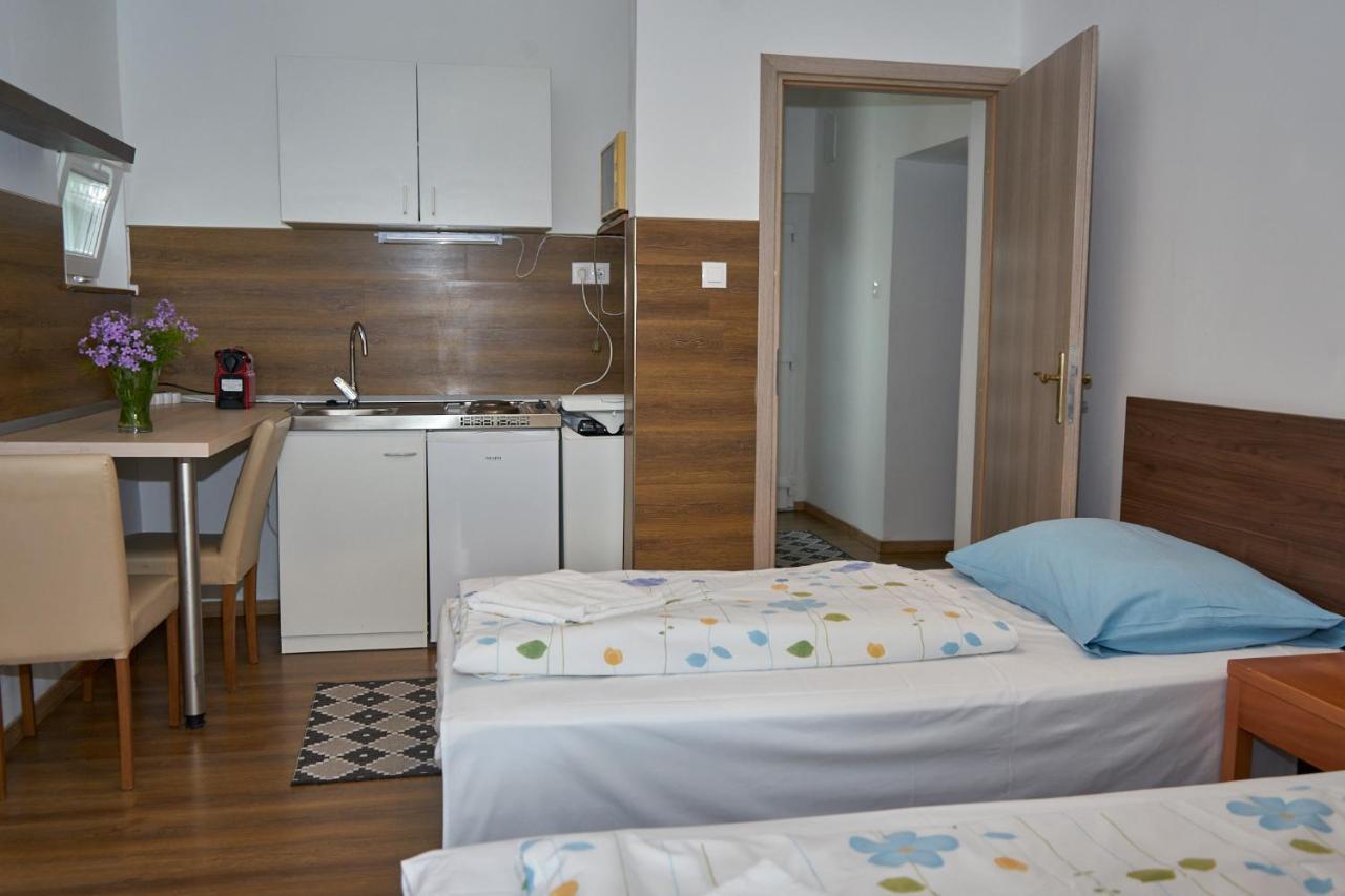 Erika Vendeghaz Hotel Szentendre Bagian luar foto
