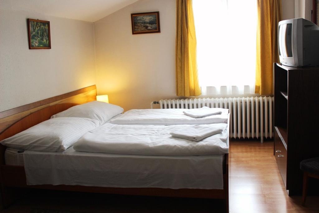 Erika Vendeghaz Hotel Szentendre Bagian luar foto
